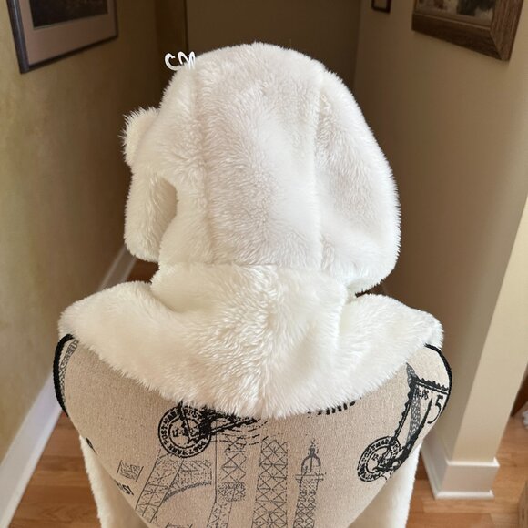 Hello Kitty Adult Hooded Wrap Scarf with Mittens - Picture 6 of 13